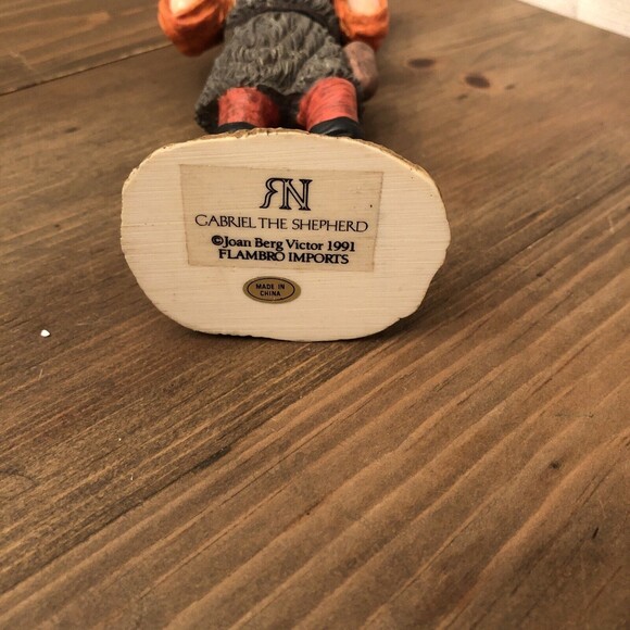 VINTAGE FLAMBRO RENAISSANCE NATIVITY RESIN GABRIEL THE SHEPHERD FIGURINE 1991 - Picture 8 of 9